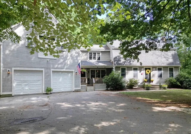 Photo 1 of Single family home for sale at 110 Ring Rd, Kingston, MA 02364 | MLS# 73571188 | Listing updated on 2026-10-01