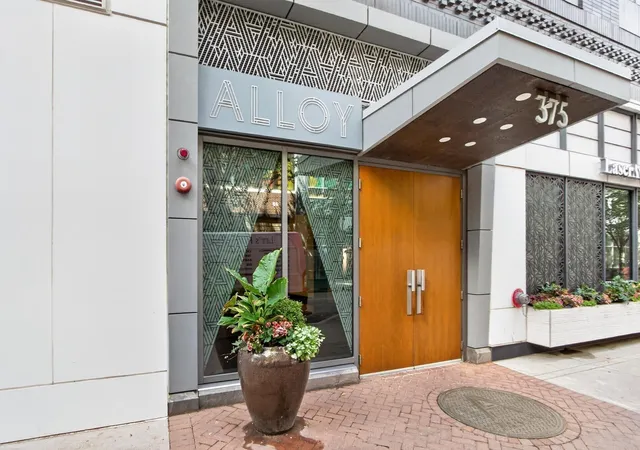 Listing Photo 4 - Condo for sale in building located at 375-a Canal St, Somerville, MA 02145 - Unit #801
