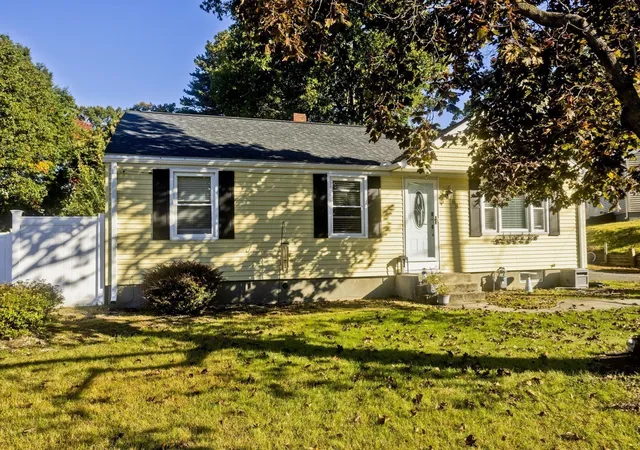 Photo 1 of Single family home for sale at 68 Gatewood Rd, Springfield, MA 01119 | MLS# 73589138 | Listing updated on 2026-10-13