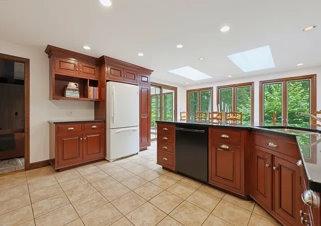 Photo 3 of Single family home for sale at 145 Nason Hl Rd, Sherborn, MA 01770 | MLS# 73575490 | Listing updated on 2026-09-18