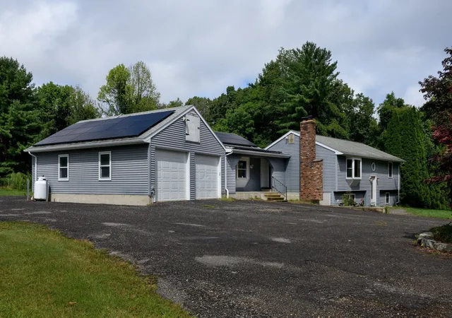 Photo 1 of Single family home for sale at 442 Rawson St, Leicester, MA 01524 | MLS# 73572495 | Listing updated on 2026-09-17