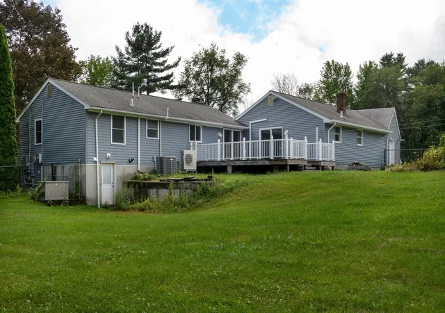 Photo 3 of Single family home for sale at 442 Rawson St, Leicester, MA 01524 | MLS# 73572495 | Listing updated on 2026-09-17