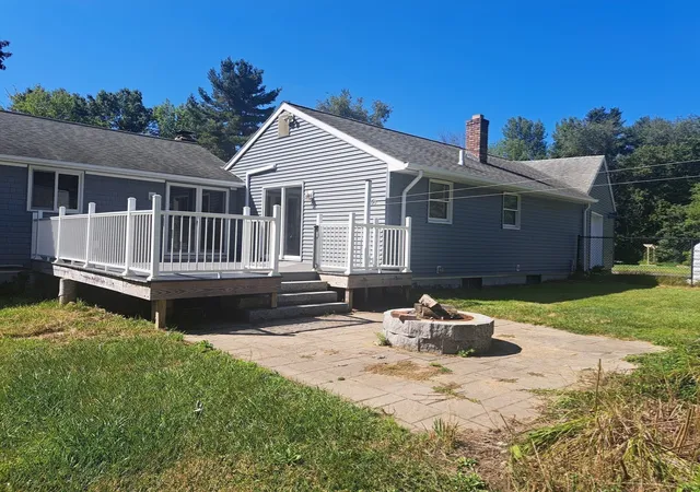Photo 4 of Single family home for sale at 442 Rawson St, Leicester, MA 01524 | MLS# 73572495 | Listing updated on 2026-09-17
