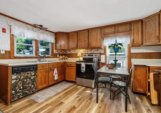Photo 2 of Sale Pending at 419 Harvard Ave, Athol, MA 01331 | MLS# 73574021 | Listing updated on 2026-09-23