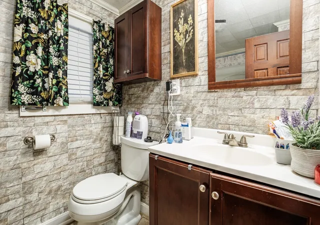 Photo 3 of Sale Pending at 419 Harvard Ave, Athol, MA 01331 | MLS# 73574021 | Listing updated on 2026-09-23