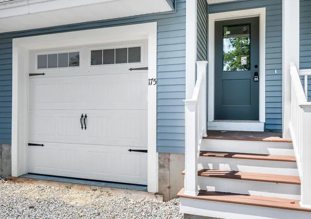 Photo 2 of Single family home for sale at 175 Main St, Groveland, MA 01834 | MLS# 73576143 | Listing updated on 2026-09-11