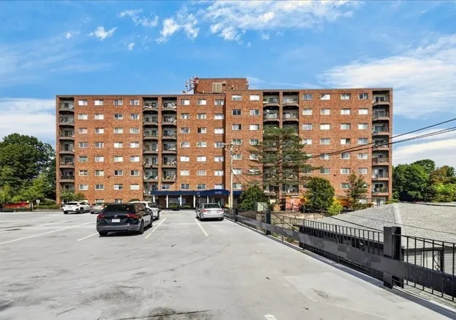 Photo 2 of Condo for sale at 230 Willard #701, Quincy, MA 02169 | MLS# 73572503 | Listing updated on 2026-09-07