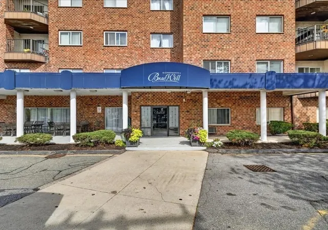 Photo 3 of Condo for sale at 230 Willard #701, Quincy, MA 02169 | MLS# 73572503 | Listing updated on 2026-09-07