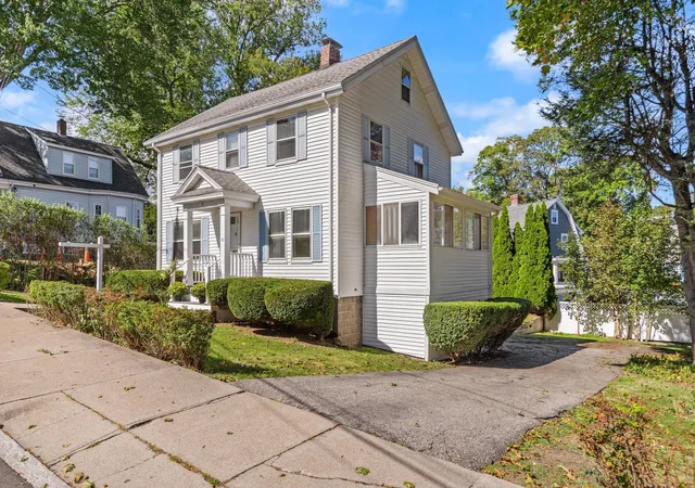 Photo 2 of Single family home for sale at 16 Suffolk St, Medford, MA 02155 | MLS# 73581938 | Listing updated on 2026-10-21