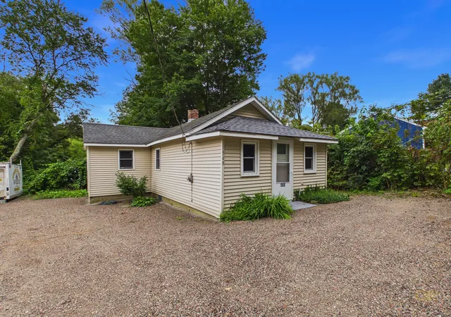Photo 2 of Single family home for sale at 568 Berkley St, Berkley, MA 02779 | MLS# 73570612 | Listing updated on 2026-09-05