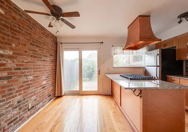 Listing Photo 4 - Condo for sale in building located at 1173 Dickinson St, Springfield, MA 01108 - Unit #1173