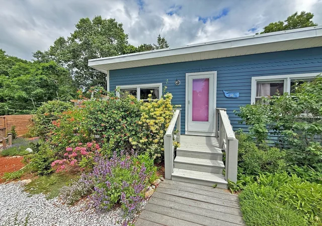 Photo 3 of Single family home for sale at 10 Atwater Dr, East Falmouth, MA 02536 | MLS# 73589121 | Listing updated on 2026-10-18