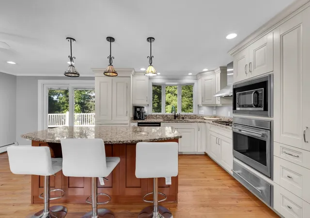 Photo 3 of Single family home for sale at 29 Carroll St, Auburn, MA 01501 | MLS# 73574176 | Listing updated on 2026-09-13