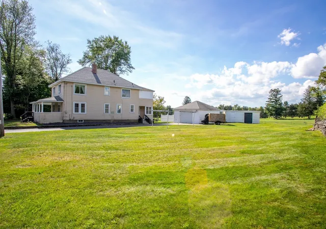 Photo 2 of Single family home for sale at 202 Pierce St, Leominster, MA 01453 | MLS# 73577902 | Listing updated on 2026-10-09