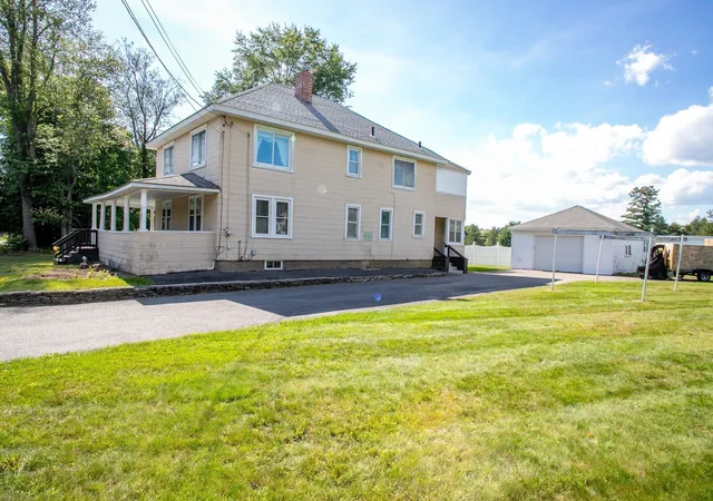 Photo 3 of Single family home for sale at 202 Pierce St, Leominster, MA 01453 | MLS# 73577902 | Listing updated on 2026-10-09