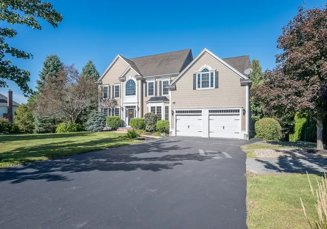 Photo 3 of Single family home for sale at 3 Dairy Dr, Upton, MA 01568 | MLS# 73579210 | Listing updated on 2026-10-15