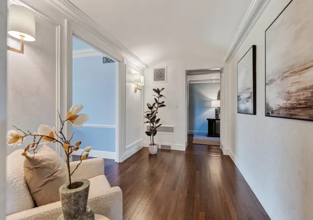 Photo 3 of Condo for sale at 172 Beacon St #3, Boston, MA 02116 | MLS# 73573568 | Listing updated on 2026-09-12