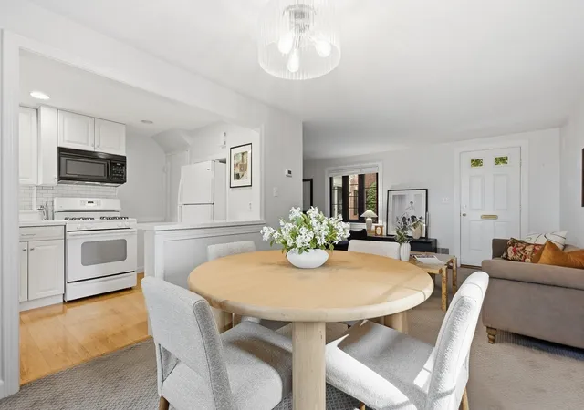 Listing Photo 5 - Condo for sale in building located at 117 Pierce Rd, Watertown, MA 02472 - Unit #117