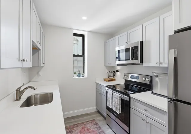 Listing Photo 1 - Condo for sale in building located at 636 Beacon St, Boston, MA 02215 - Unit #206