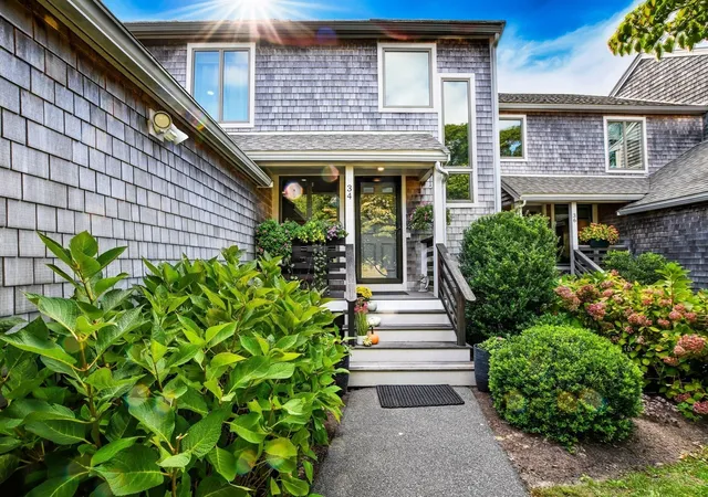 Listing Photo 5 - Condo for sale in building located at 34 Landfall, Falmouth, MA 02540 - Unit #34