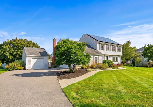 Photo 1 of Single family home for sale at 6 Turner Dr, North Reading, MA 01864 | MLS# 73586142 | Listing updated on 2026-10-13