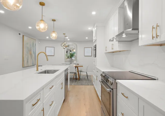 Listing Photo 4 - Condo for sale in building located at 5 Worcester Sq, Boston, MA 02118 - Unit #A