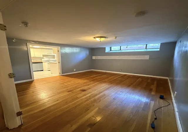 Listing Photo 5 - Condo for sale in Chestnut Hill Park located at 5 Braemore Rd, Boston, MA 02135 - Unit #A