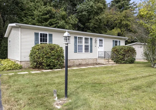Manufactured home for sale at 21 Fox Run, Brookfield, MA 01506 | MLS# 73575161
