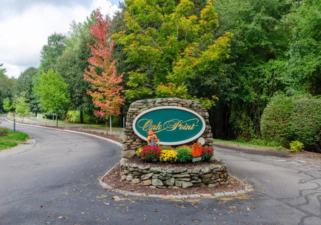 Photo 2 of Single family home for sale at 701 Oak Point Dr, Middleboro, MA 02346 | MLS# 73584922 | Listing updated on 2026-10-23