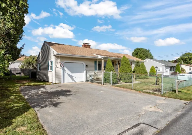 Photo 3 of Sale Pending at 935 Allen St, North Dartmouth, MA 02747 | MLS# 73582549 | Listing updated on 2026-10-21