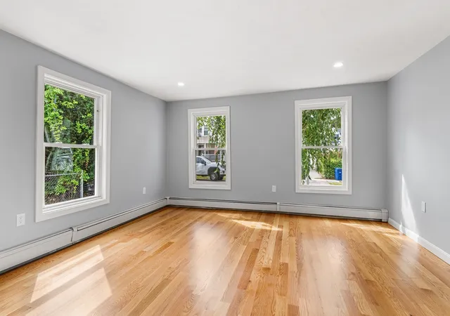 Photo 4 of Sale Pending at 11 Lorenzo St, Leominster, MA 01453 | MLS# 73572314 | Listing updated on 2026-09-15