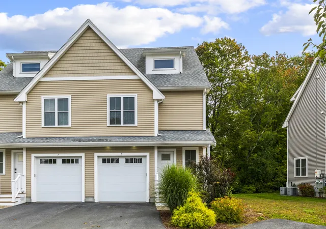 Condo for sale at 5 Orchard View Cir #5, Framingham, MA 01702 | MLS# 73585900