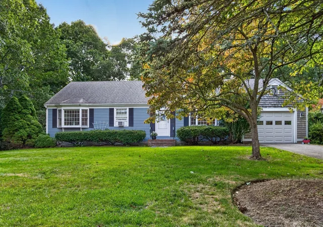 Photo 2 of Single family home for sale at 95 Diane Ave, South Yarmouth, MA 02664 | MLS# 73588712 | Listing updated on 2026-10-17