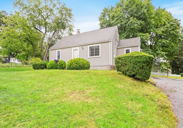 Photo 2 of Single family home for sale at 51 Ridge Rd, Marlborough, MA 01752 | MLS# 73570976 | Listing updated on 2026-09-06