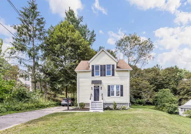Photo 2 of Single family home for sale at 36 Central St, Auburn, MA 01501 | MLS# 73575994 | Listing updated on 2026-09-15