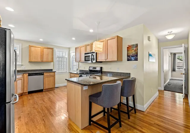 Photo 2 of Sale Pending at 40 Essex St #1, Salem, MA 01970 | MLS# 73570783 | Listing updated on 2026-09-17