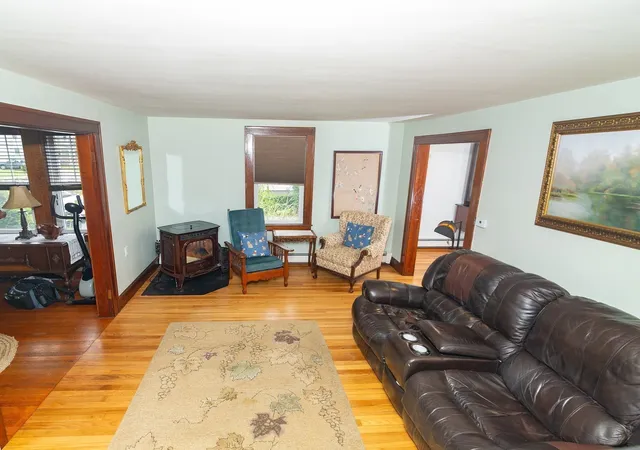 Photo 4 of Single family home for sale at 336 Franklin St, Framingham, MA 01702 | MLS# 73573964 | Listing updated on 2026-09-17