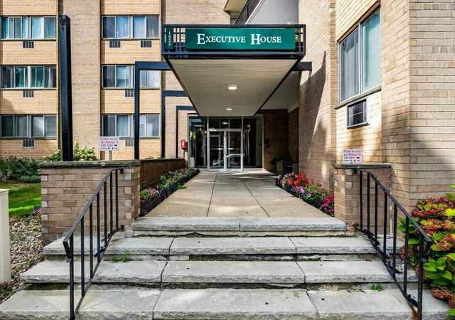 Listing Photo 5 - Condo for sale in building located at 1025 Hancock St, Quincy, MA 02169 - Unit #13B