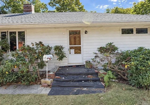 Photo 2 of Sale Pending at 15 Kelley Rd, Salem, MA 01970 | MLS# 73581668 | Listing updated on 2026-10-14