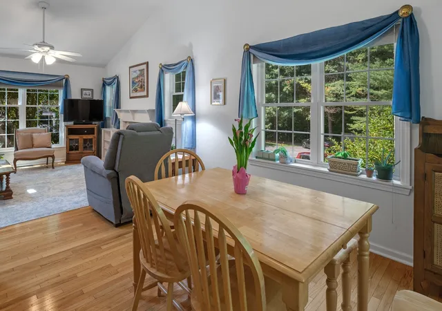 Listing Photo 4 - Condo for sale in building located at 9 Bishops Forest Dr, Waltham, MA 02452 - Unit #9
