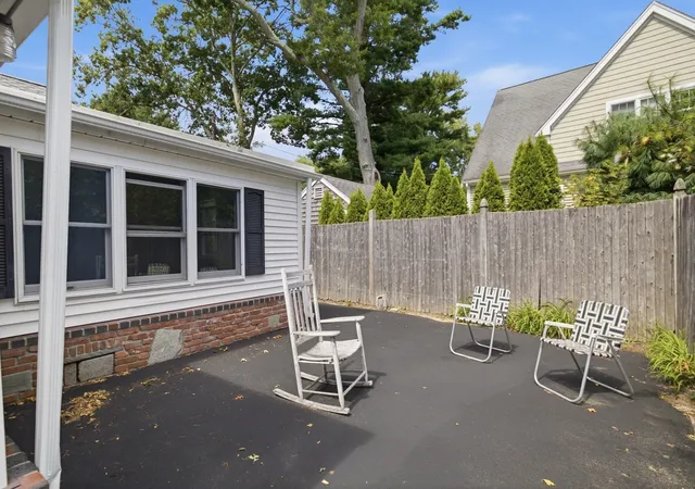 Photo 2 of Single family home for sale at 174,5 Lakeview Ave, Taunton, MA 02780 | MLS# 73570937 | Listing updated on 2026-09-06