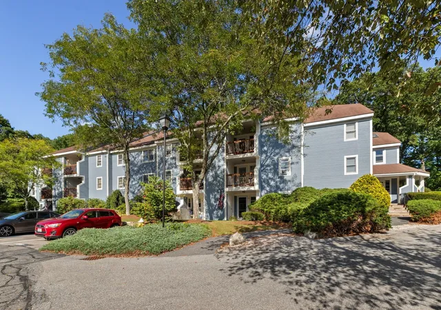 Condo for sale at 106 Heritage Dr #106, Whitinsville, MA 01588 | MLS# 73575441