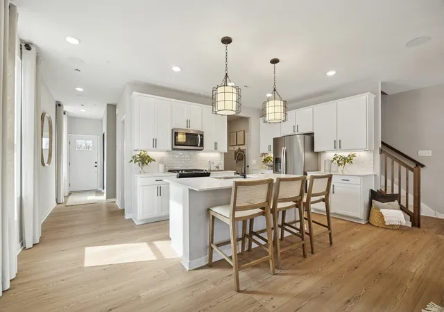 Photo 2 of Condo for sale at 29 Emerald Run #17, Shrewsbury, MA 01545 | MLS# 73572156 | Listing updated on 2026-09-08