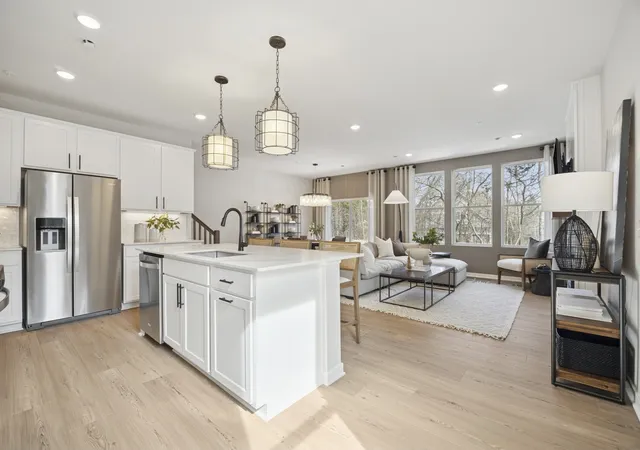 Photo 4 of Condo for sale at 29 Emerald Run #17, Shrewsbury, MA 01545 | MLS# 73572156 | Listing updated on 2026-09-08