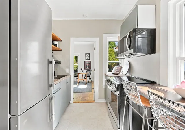 Photo 4 of Sale Pending at 135 Tremont St, Cambridge, MA 02139 | MLS# 73574116 | Listing updated on 2026-10-03