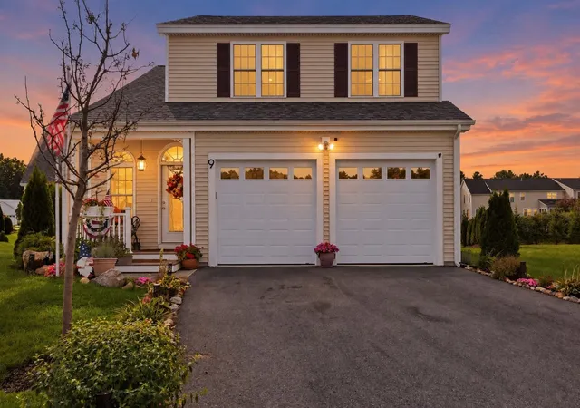 Photo 1 of Sale Pending at 9 Settlers Ln #583, Holden, MA 01520 | MLS# 73582679 | Listing updated on 2026-10-14