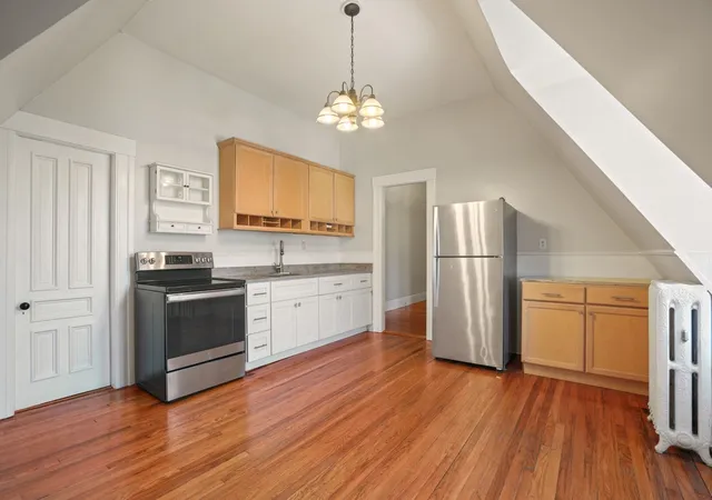 Listing Photo 5 - Condo for sale in building located at 8 Claremont St, Worcester, MA 01610 - Unit #3A