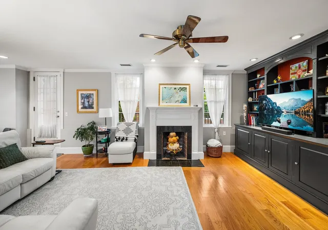 Photo 2 of Sale Pending at 54 Chestnut St #3, Charlestown, MA 02129 | MLS# 73585451 | Listing updated on 2026-10-22
