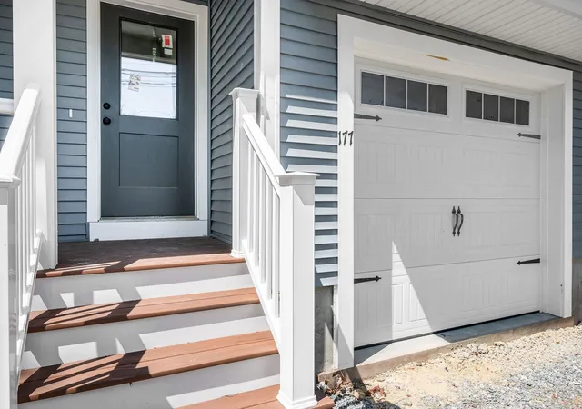 Photo 2 of Single family home for sale at 177 Main St, Groveland, MA 01834 | MLS# 73576146 | Listing updated on 2026-09-11