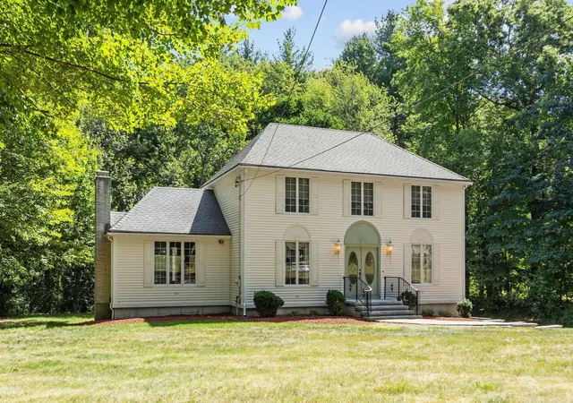 Photo 1 of Single family home for sale at 10 Zeus Dr, Chelmsford, MA 01824 | MLS# 73571343 | Listing updated on 2026-09-16